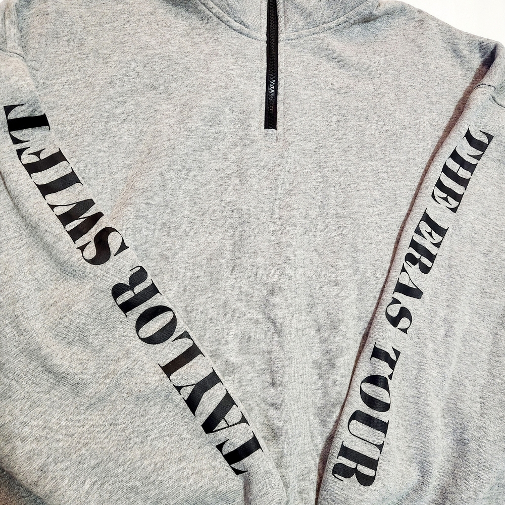 Taylor Swift Eras Tour 1/4 zip size Large - Picture 5 of 9